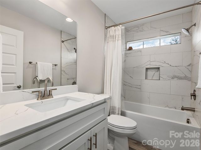 201 Weybridge Drive, Arden, NC 28704