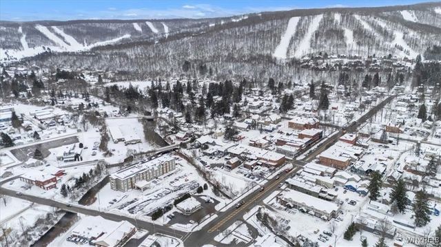 24 Monroe Street, Ellicottville, NY 14731