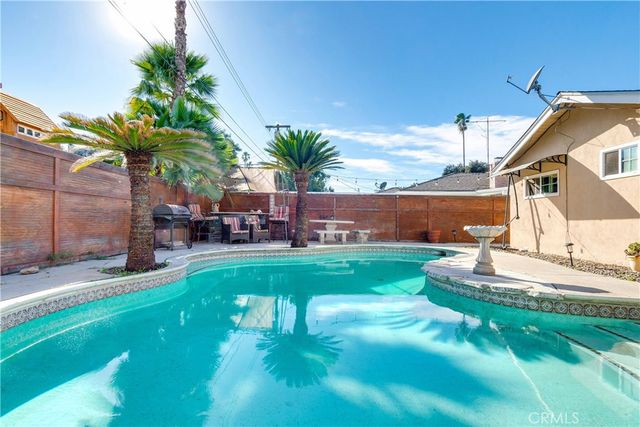 8738 San Vicente, Riverside, CA 92503