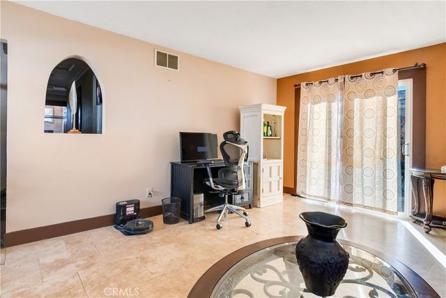 8738 San Vicente, Riverside, CA 92503