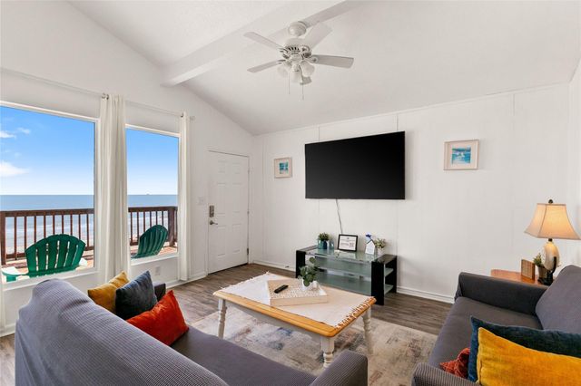 314 Beach Drive, Surfside Beach, TX 77541