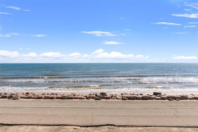 314 Beach Drive, Surfside Beach, TX 77541