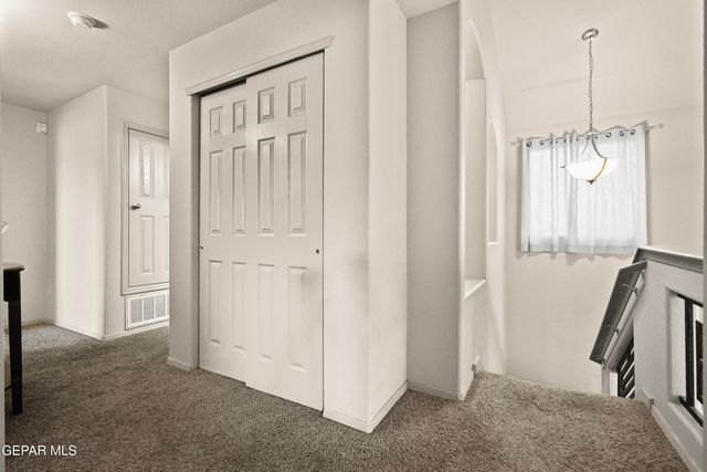 5017 MOON RANCH Lane, El Paso, TX 79934