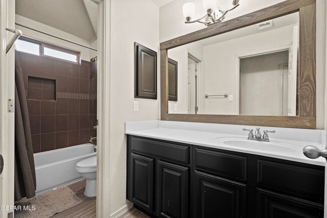 5017 MOON RANCH Lane, El Paso, TX 79934