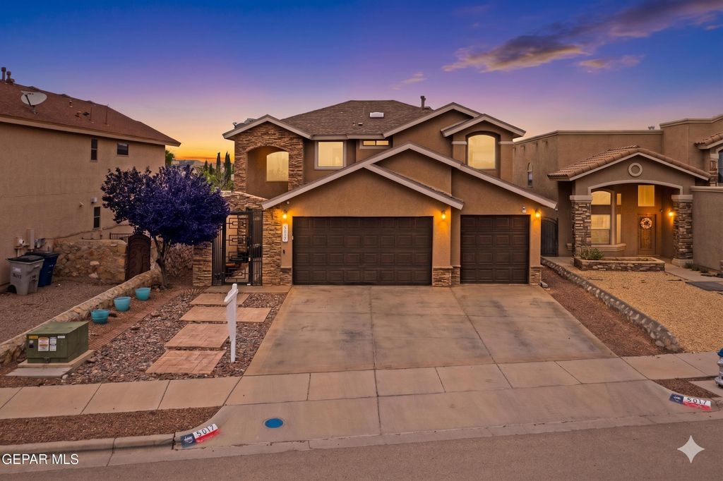 5017 MOON RANCH Lane, El Paso, TX 79934