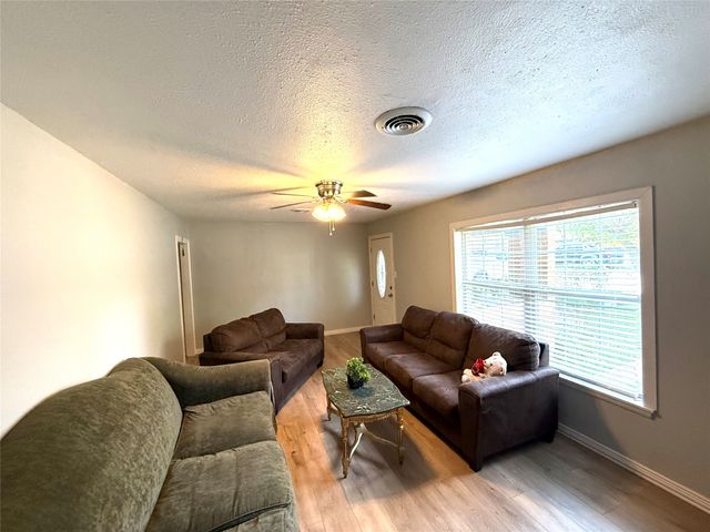 1528 E King Street, Sherman, TX 75090