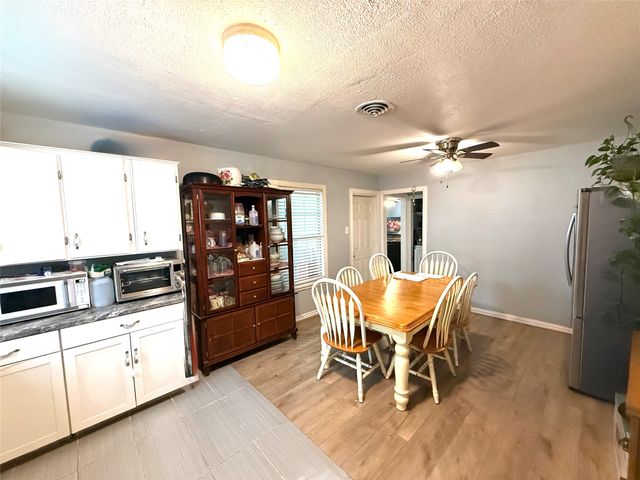 1528 E King Street, Sherman, TX 75090