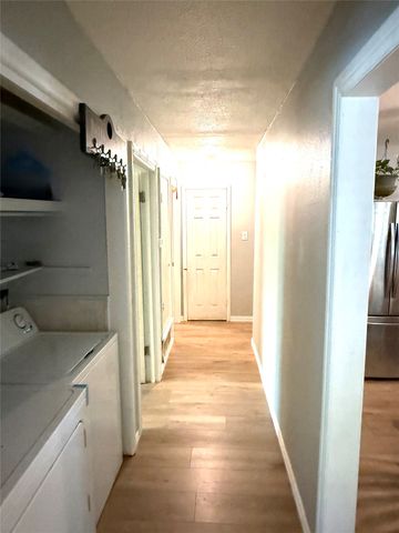 1528 E King Street, Sherman, TX 75090
