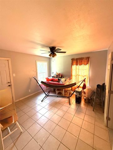 1528 E King Street, Sherman, TX 75090