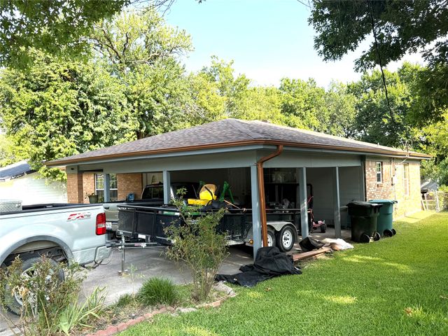 1528 E King Street, Sherman, TX 75090
