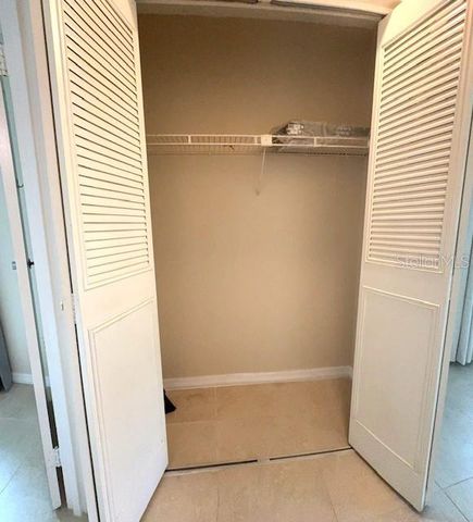 302 CANTON COURT 62, Sun City Center, FL 33573