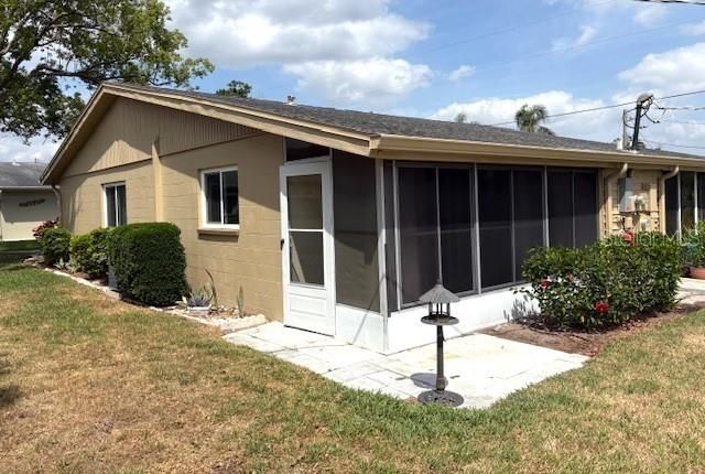 302 CANTON COURT 62, Sun City Center, FL 33573