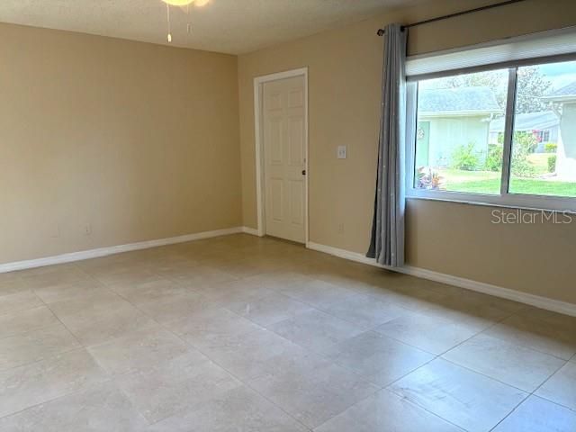 302 CANTON COURT 62, Sun City Center, FL 33573