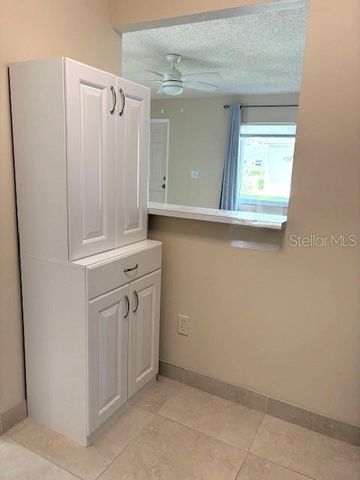 302 CANTON COURT 62, Sun City Center, FL 33573