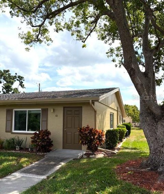 302 CANTON COURT 62, Sun City Center, FL 33573