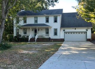 704 Benchmark Court, Wilmington, NC 28409