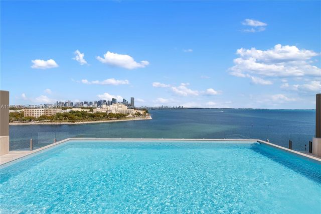 5 Grove Isle Dr PHL1, Miami, FL 33133