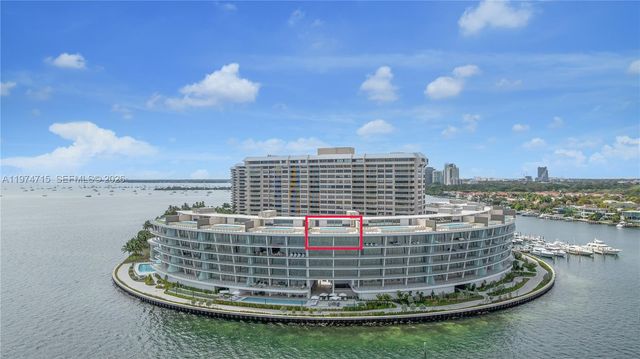 5 Grove Isle Dr PHL1, Miami, FL 33133