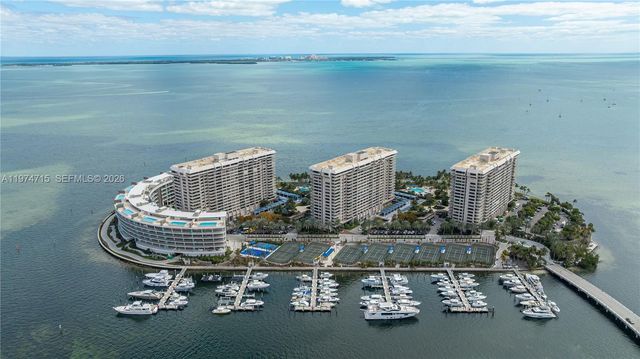 5 Grove Isle Dr PHL1, Miami, FL 33133