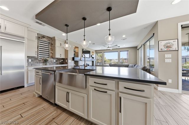 6044 Andezano Drive, Las Vegas, NV 89135