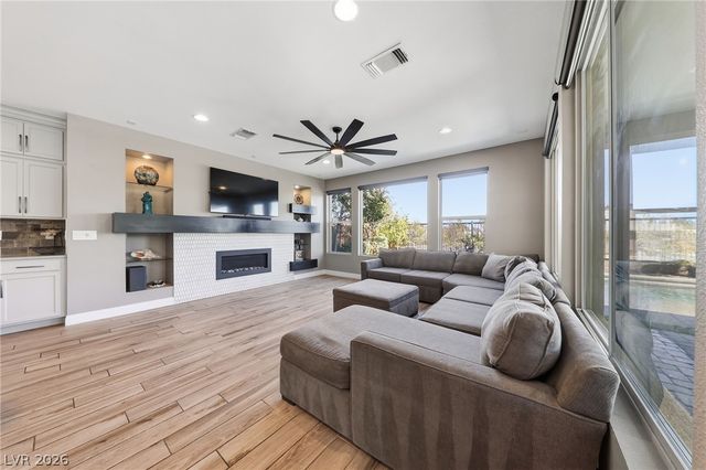 6044 Andezano Drive, Las Vegas, NV 89135