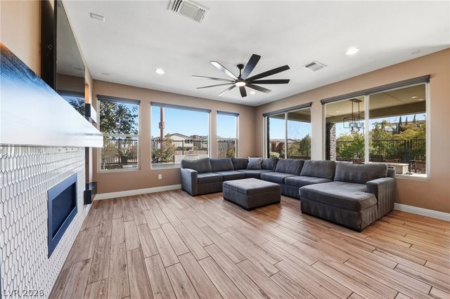 6044 Andezano Drive, Las Vegas, NV 89135