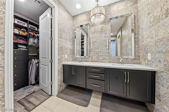 6044 Andezano Drive, Las Vegas, NV 89135