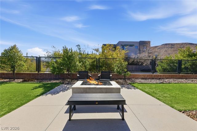 6044 Andezano Drive, Las Vegas, NV 89135