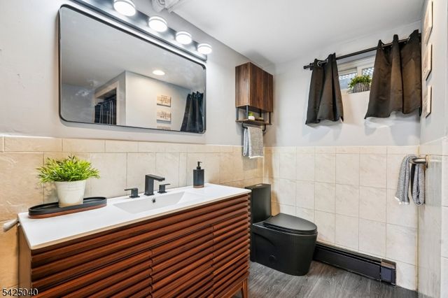 1 Rand Dr, West Orange Twp., NJ 07052