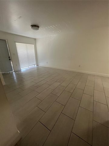 15609 SW 73rd Cir Ter 8-12, Miami, FL 33193