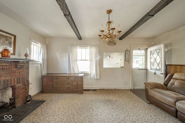 1135 Manor Court, Anderson, IN 46016