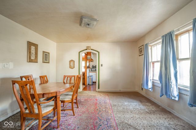 1135 Manor Court, Anderson, IN 46016