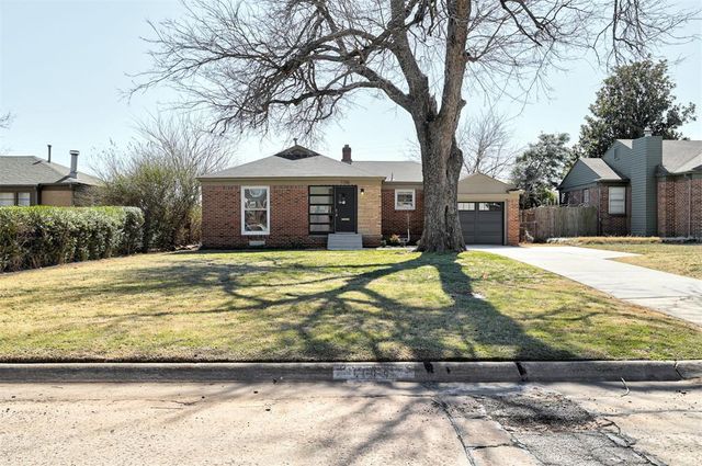 1106 Fenwick Place, Nichols Hills, OK 73116