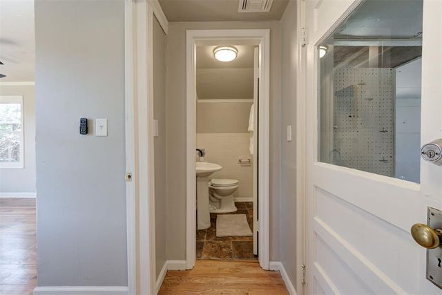 1106 Fenwick Place, Nichols Hills, OK 73116