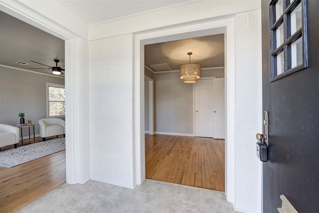 1106 Fenwick Place, Nichols Hills, OK 73116