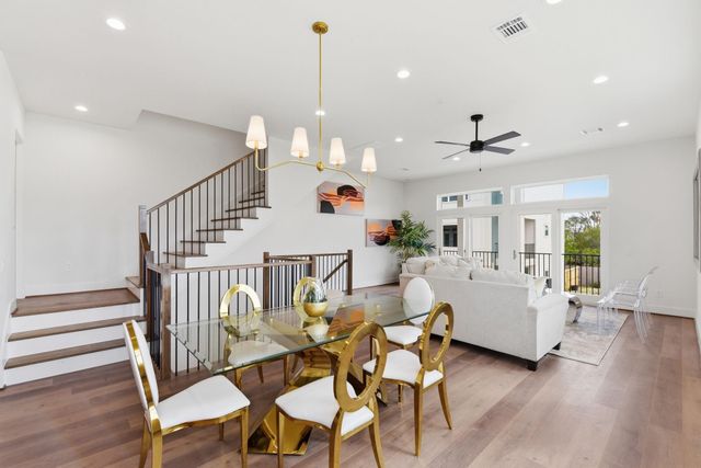 7706 Earl Rudder Way, Houston, TX 77055
