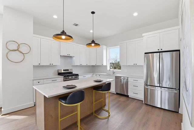 7706 Earl Rudder Way, Houston, TX 77055