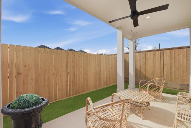 7706 Earl Rudder Way, Houston, TX 77055