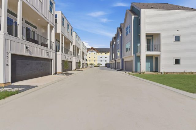 7706 Earl Rudder Way, Houston, TX 77055