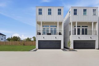 7706 Earl Rudder Way, Houston, TX 77055