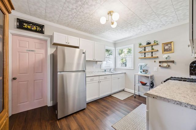2012 S PALMETTO AVENUE, Sanford, FL 32771