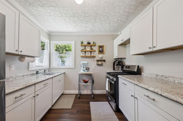 2012 S PALMETTO AVENUE, Sanford, FL 32771