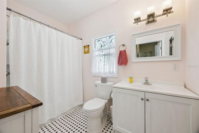2012 S PALMETTO AVENUE, Sanford, FL 32771