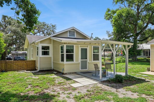 2012 S PALMETTO AVENUE, Sanford, FL 32771