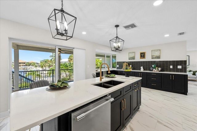 5151 PORPOISE PLACE, New Port Richey, FL 34652