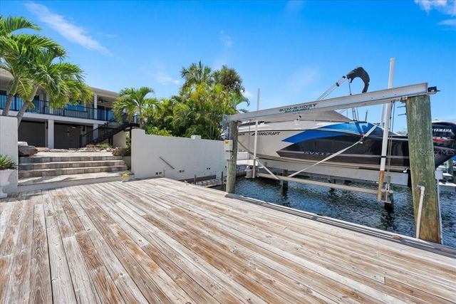 5151 PORPOISE PLACE, New Port Richey, FL 34652