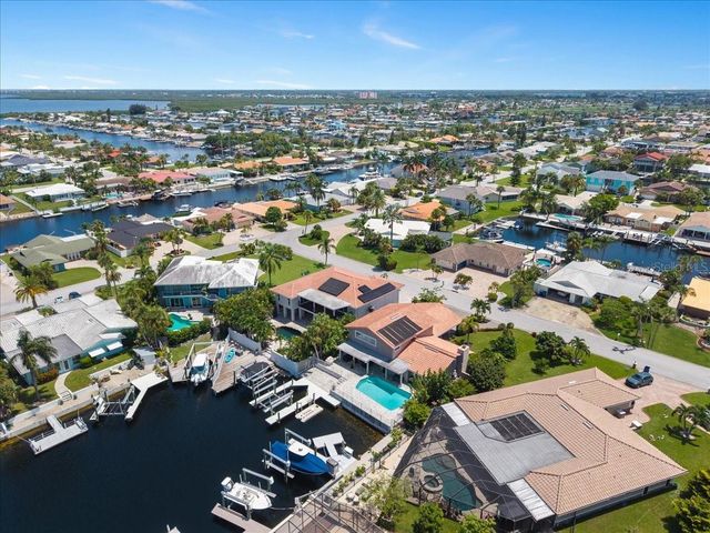 5151 PORPOISE PLACE, New Port Richey, FL 34652