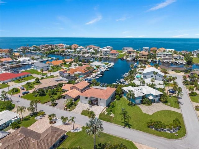 5151 PORPOISE PLACE, New Port Richey, FL 34652