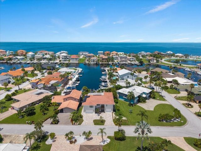 5151 PORPOISE PLACE, New Port Richey, FL 34652