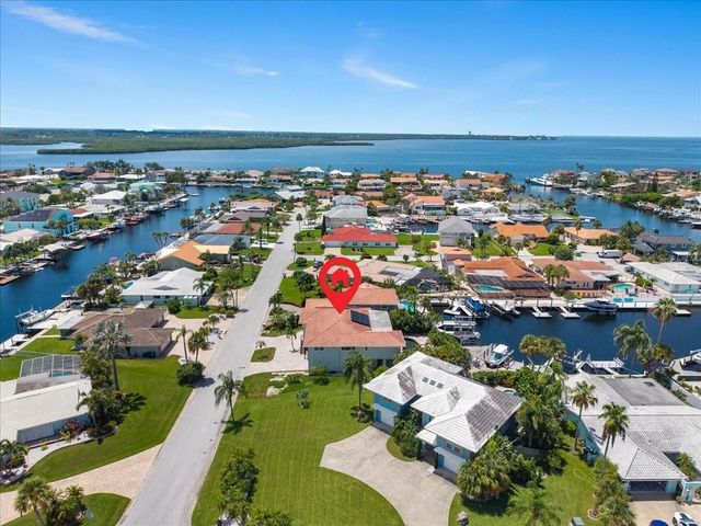 5151 PORPOISE PLACE, New Port Richey, FL 34652